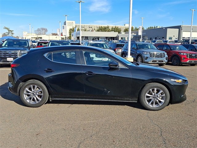 Used 2022 MAZDA MAZDA3 s image 5