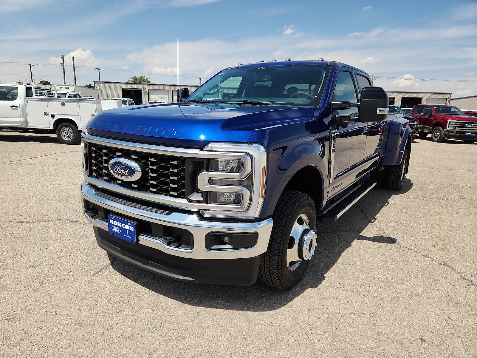 Certified 2026 Ford F350 Lariat w/ FX4 Off-Road Package AWD/4WD image 3