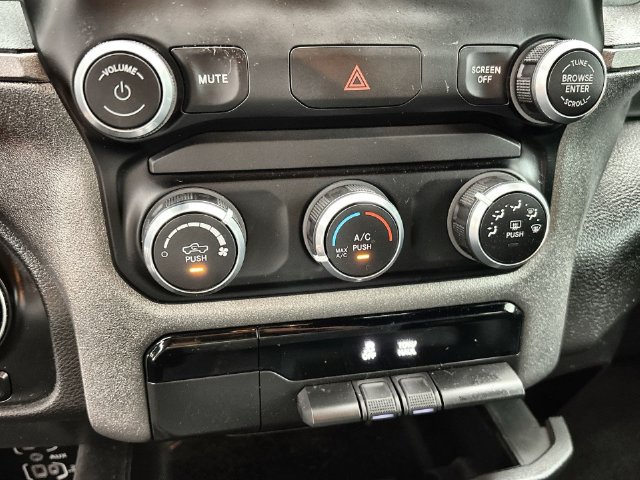 Used 2024 RAM 1500 Tradesman w/ Warlock PACKAGE AWD/4WD image 26