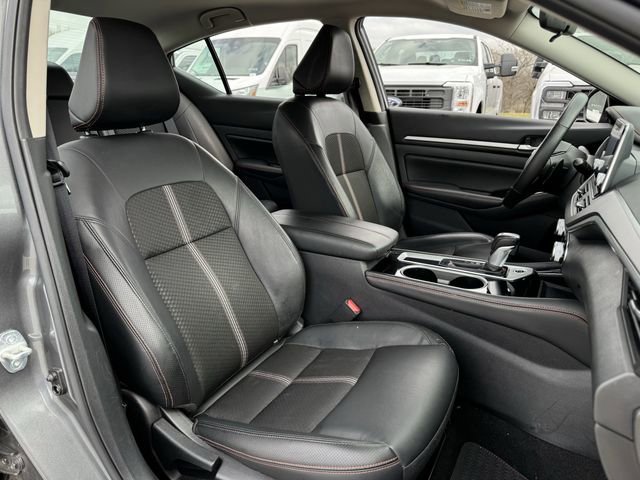 Used 2025 Nissan Altima 2.5 SR image 30