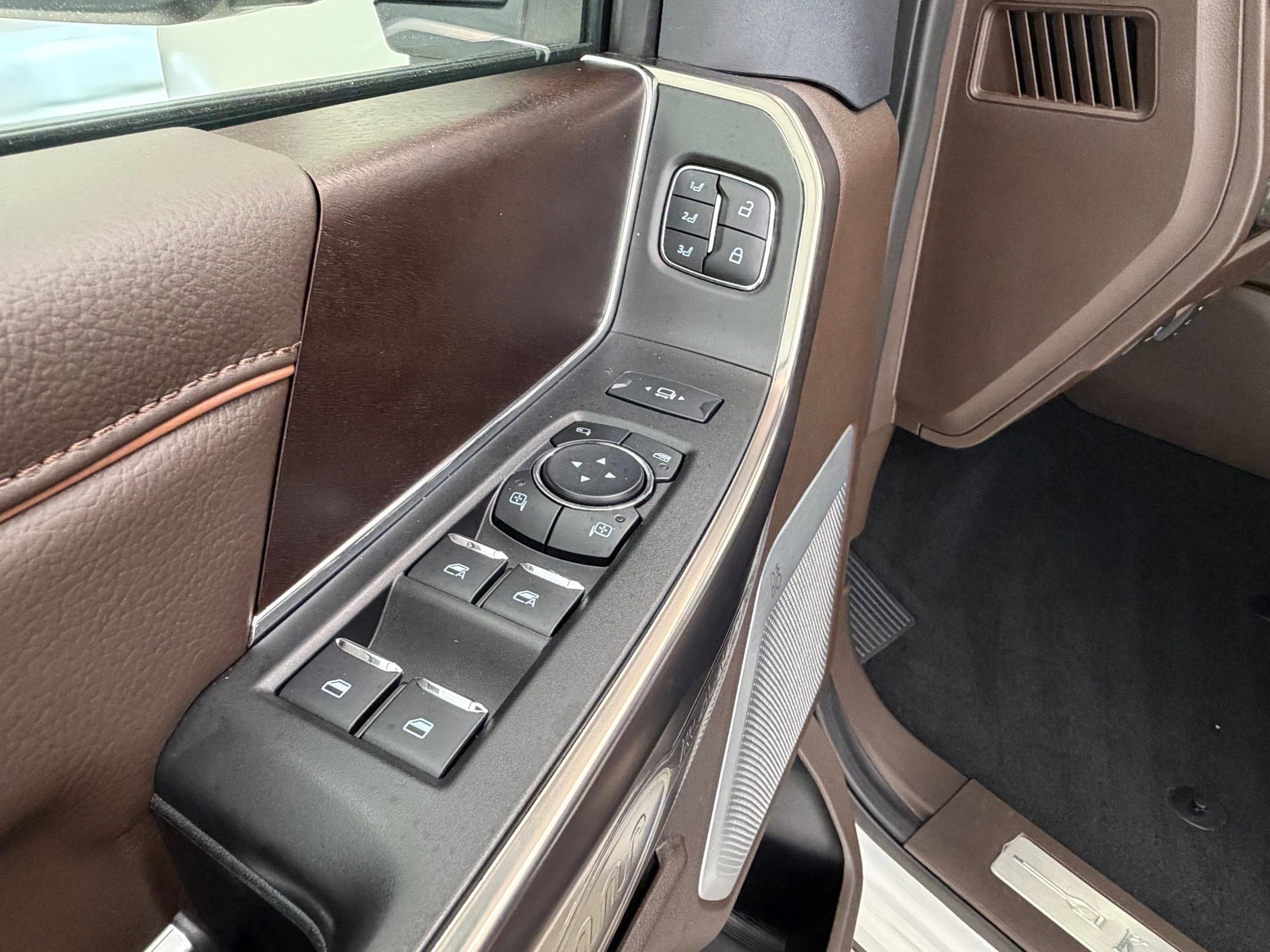 Certified 2024 Ford F350 King Ranch w/ Tremor Off-Road Package image 13