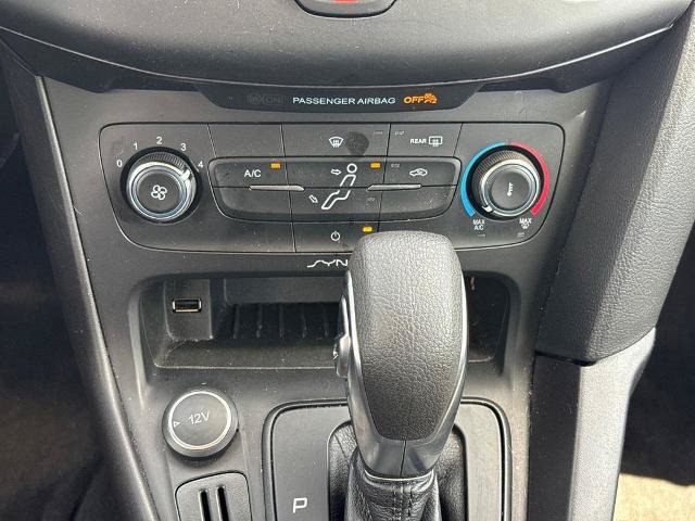Certified 2017 Ford Focus SE FWD image 13