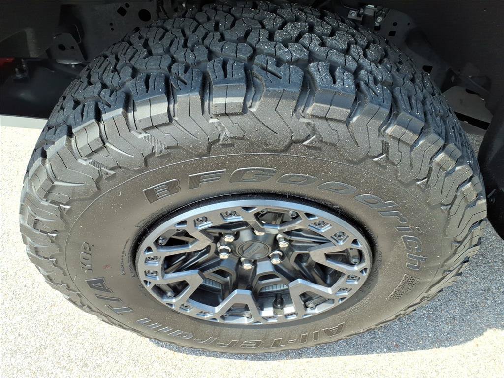 Certified 2024 Ford F150 Raptor w/ Equipment Group 803A Raptor R AWD/4WD image 4