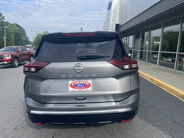 Used 2024 Nissan Rogue Platinum AWD/4WD image 1