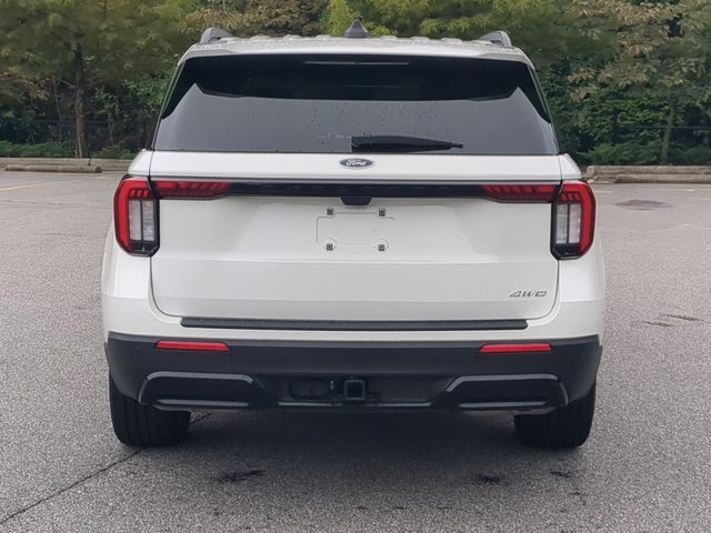 Certified 2025 Ford Explorer ST-Line w/ Premium Package AWD/4WD image 5