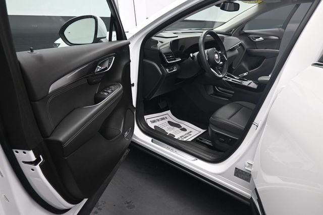 Used 2025 Buick Envision Preferred AWD/4WD image 15