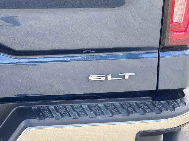 Used 2022 GMC Sierra 1500 SLT w/ SLT Premium Package AWD/4WD image 8