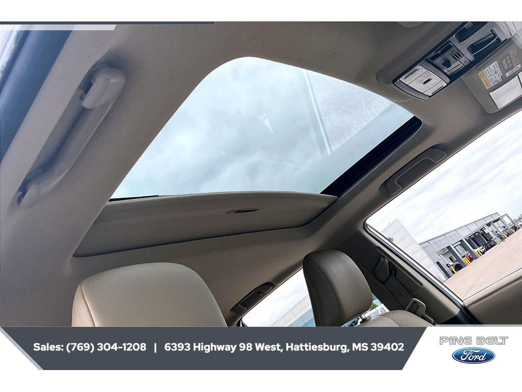 Used 2020 Toyota 4Runner SR5 Premium w/ Moonroof Package RWD image 16