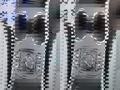 Used 2022 GMC Terrain SLE w/ Driver Convenience Package image 18