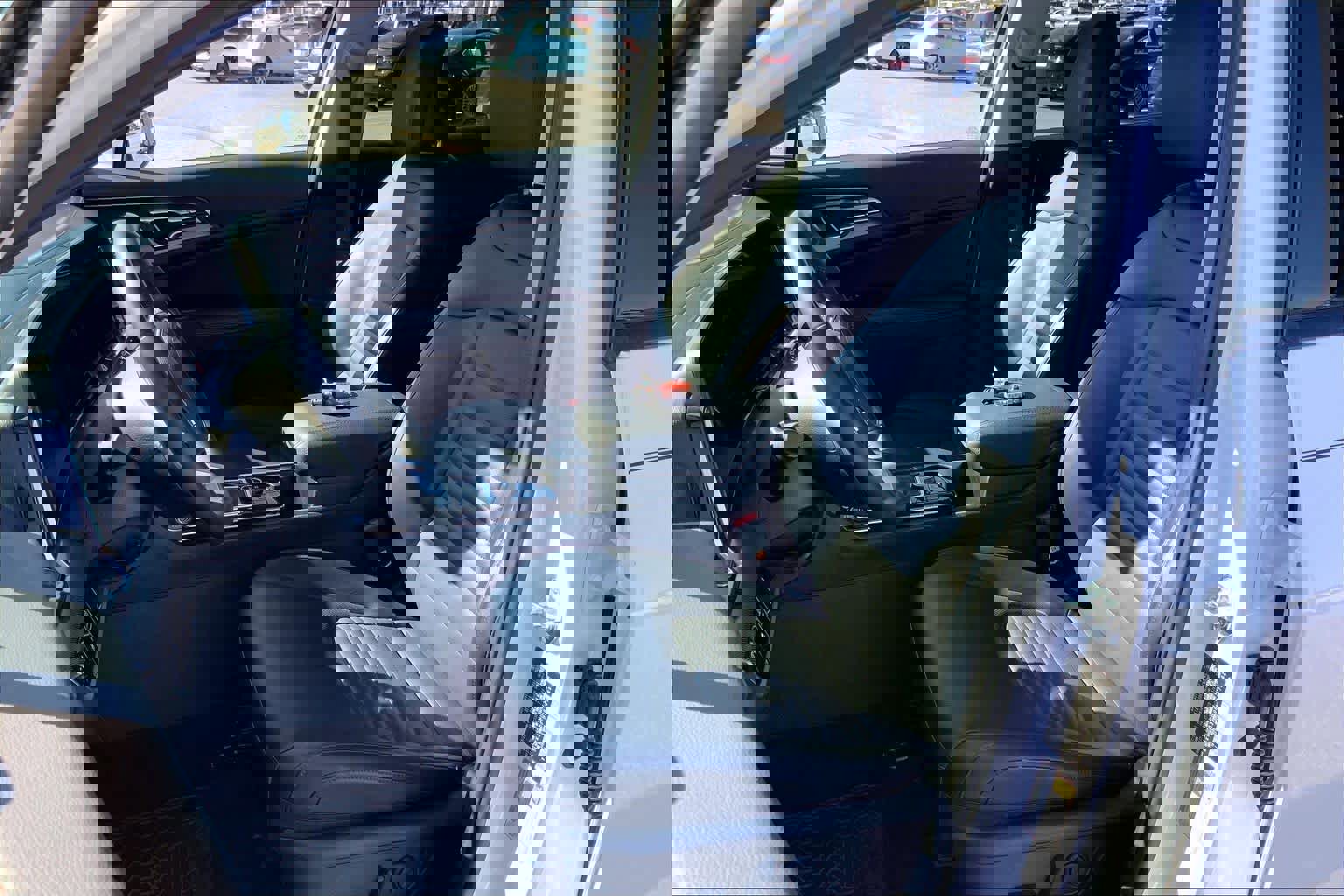 Used 2024 Kia Sportage SX image 10