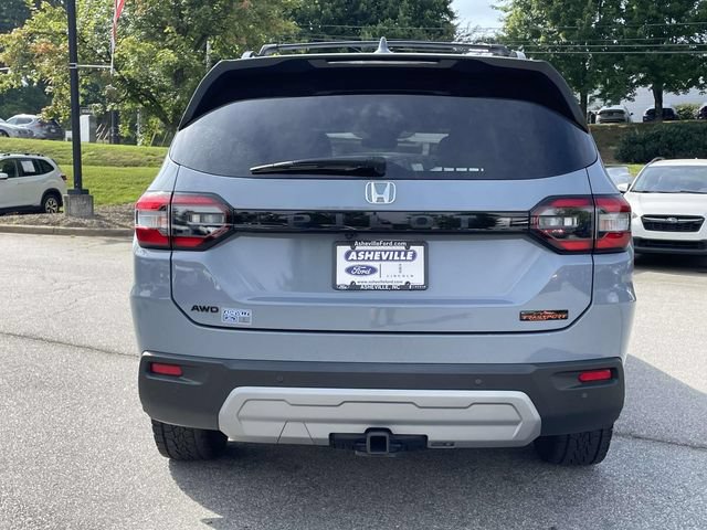 Used 2024 Honda Pilot TrailSport image 4