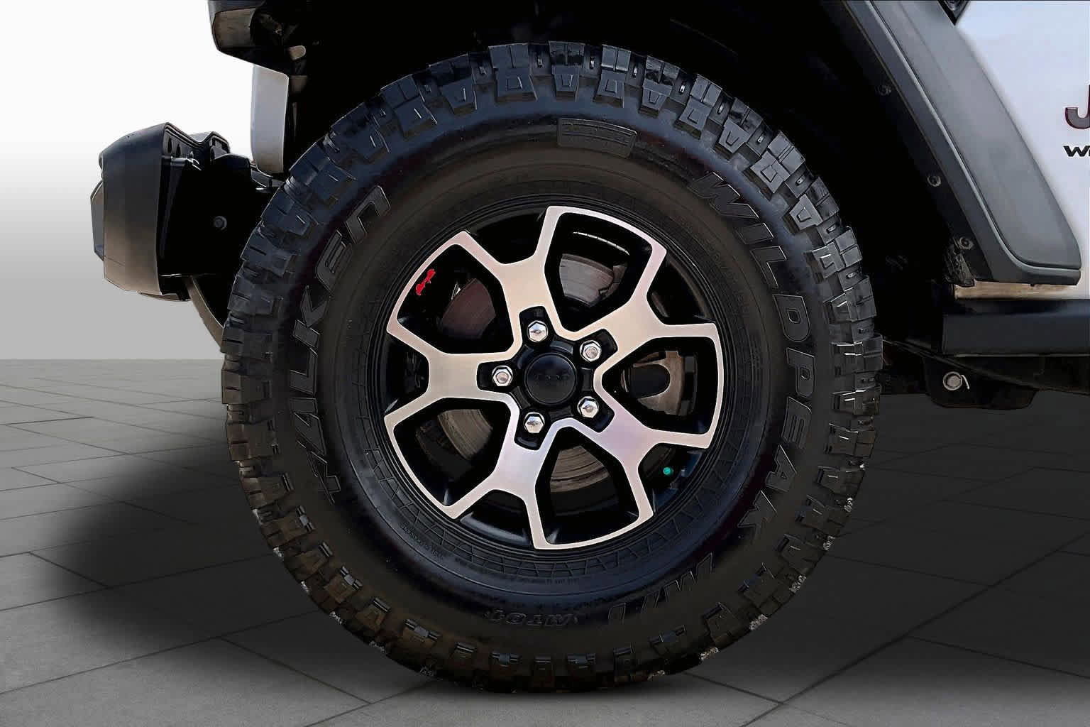 Used 2020 Jeep Wrangler Unlimited Rubicon w/ LED Lighting Group AWD/4WD image 10