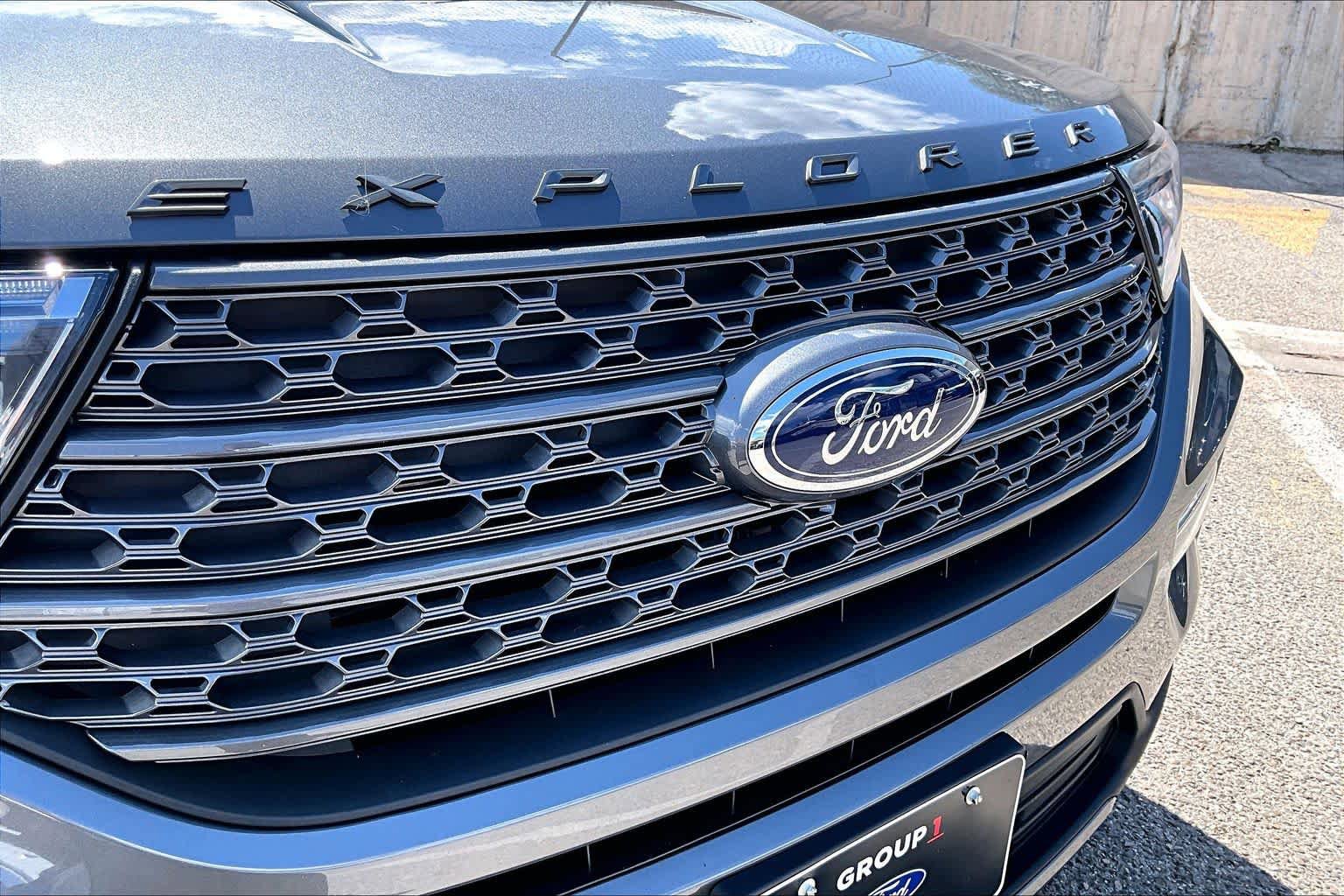 Certified 2023 Ford Explorer XLT w/ Equipment Group 202A RWD image 30