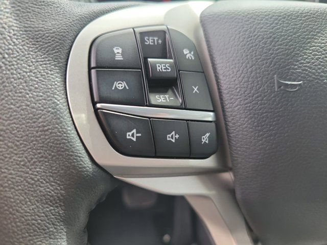 Certified 2022 Ford Explorer XLT w/ Equipment Group 202A image 25