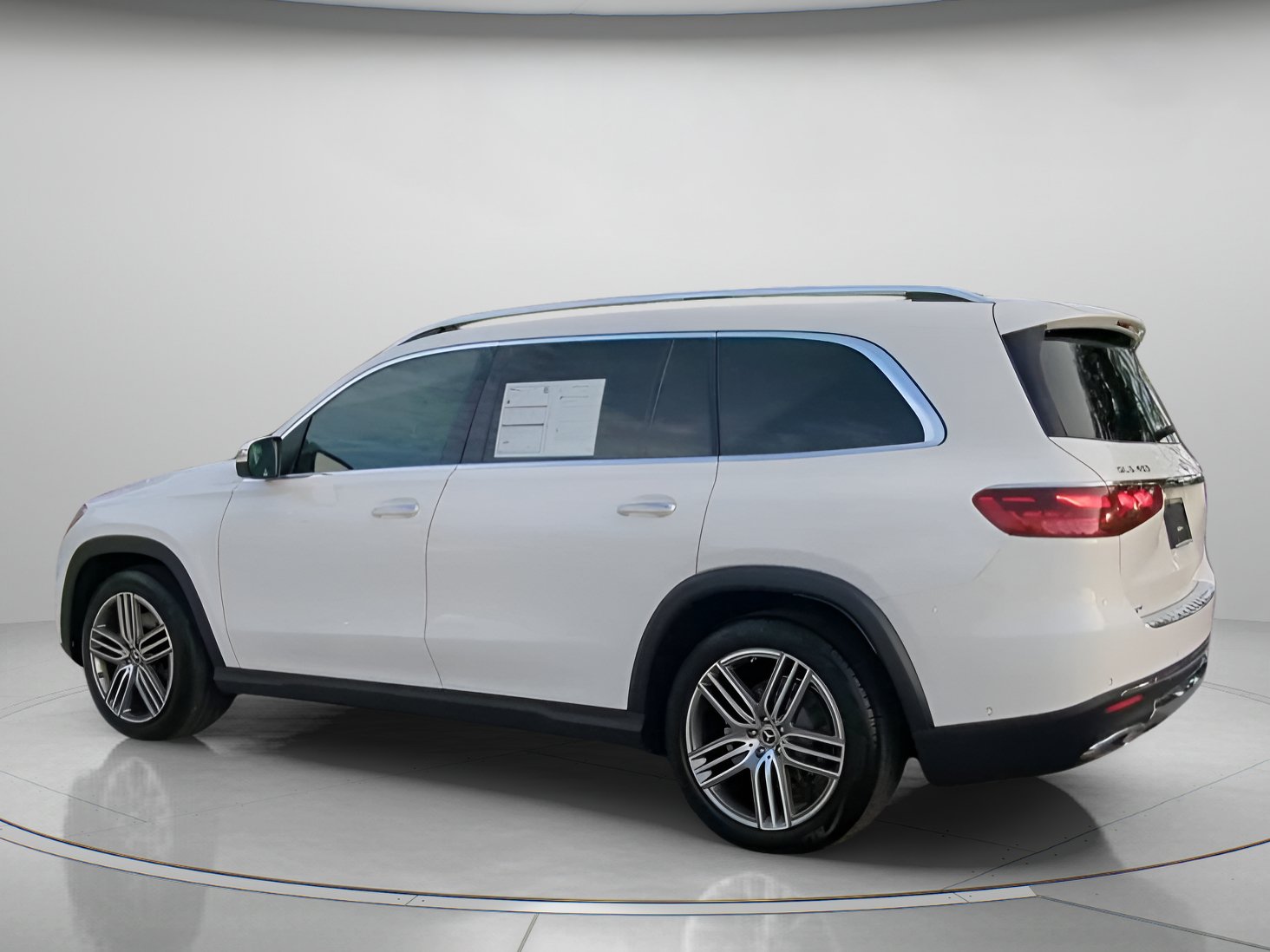 Used 2026 Mercedes-Benz GLS 450 4MATIC image 19