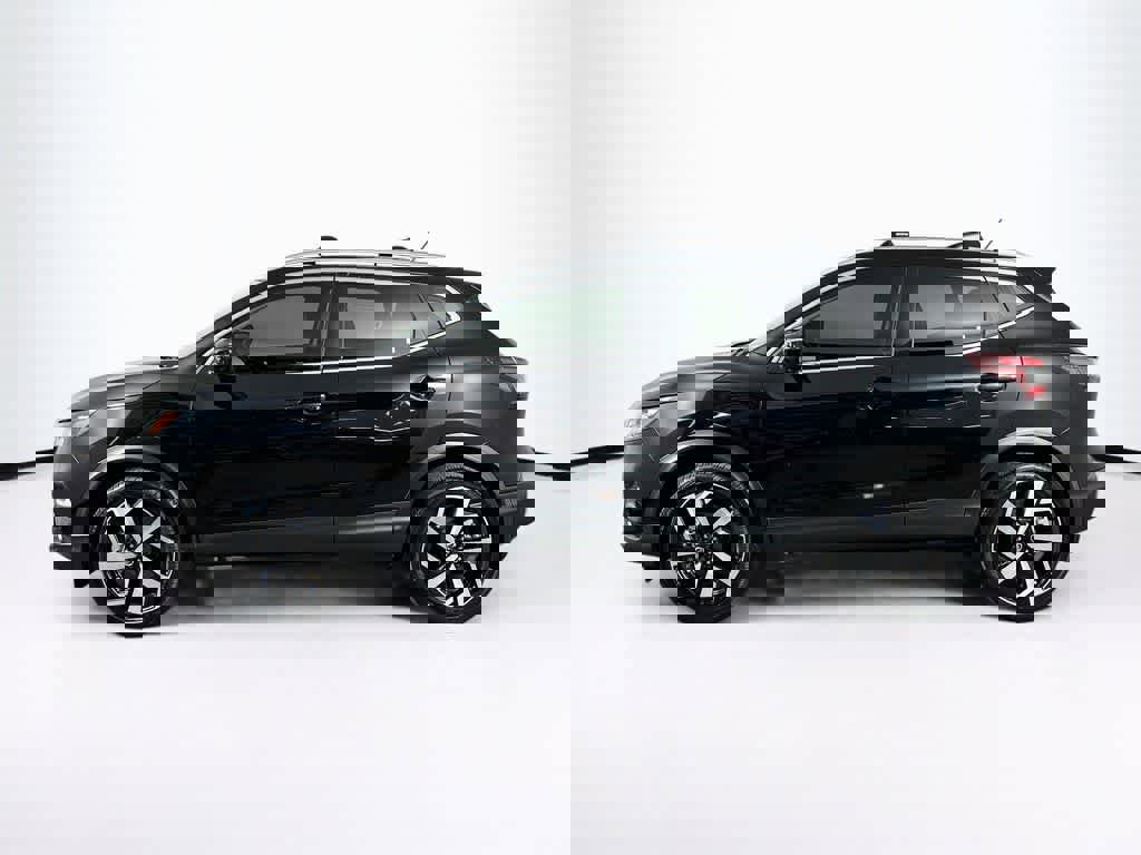 Used 2022 Nissan Rogue Sport SL image 3