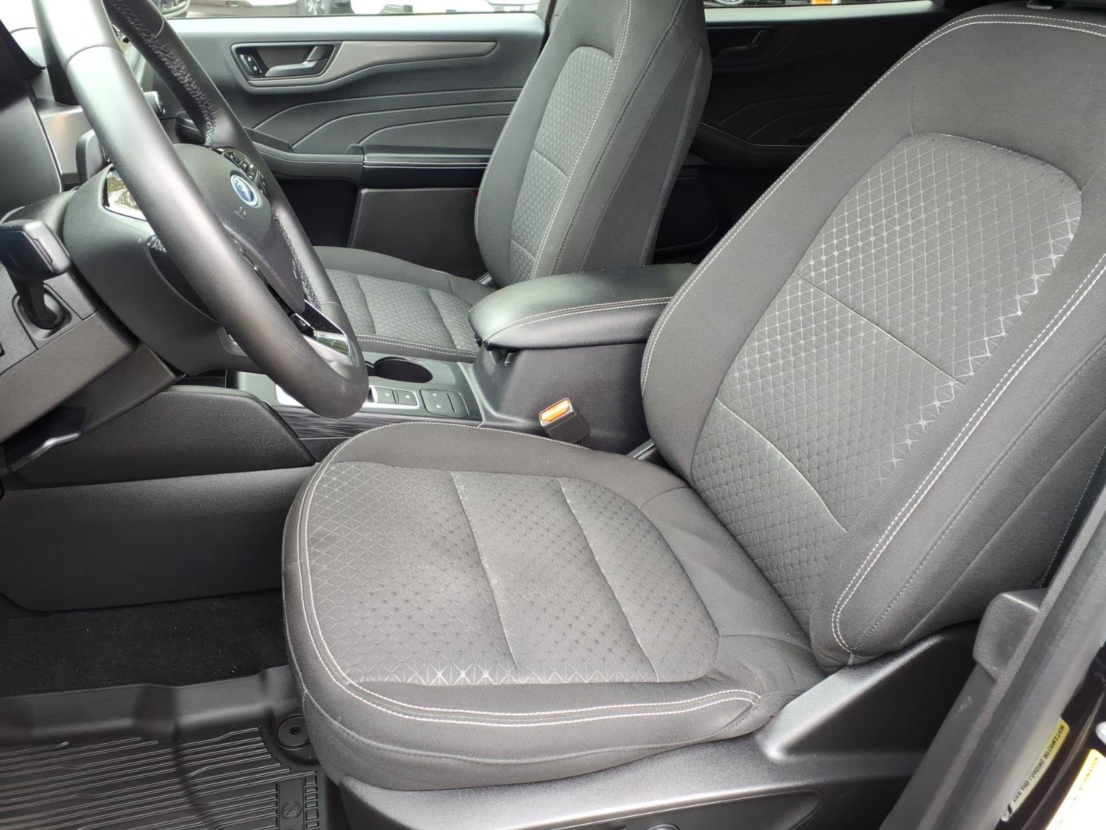Certified 2023 Ford Escape Active AWD/4WD image 13