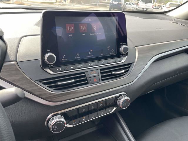 Used 2025 Nissan Altima 2.5 SV image 22