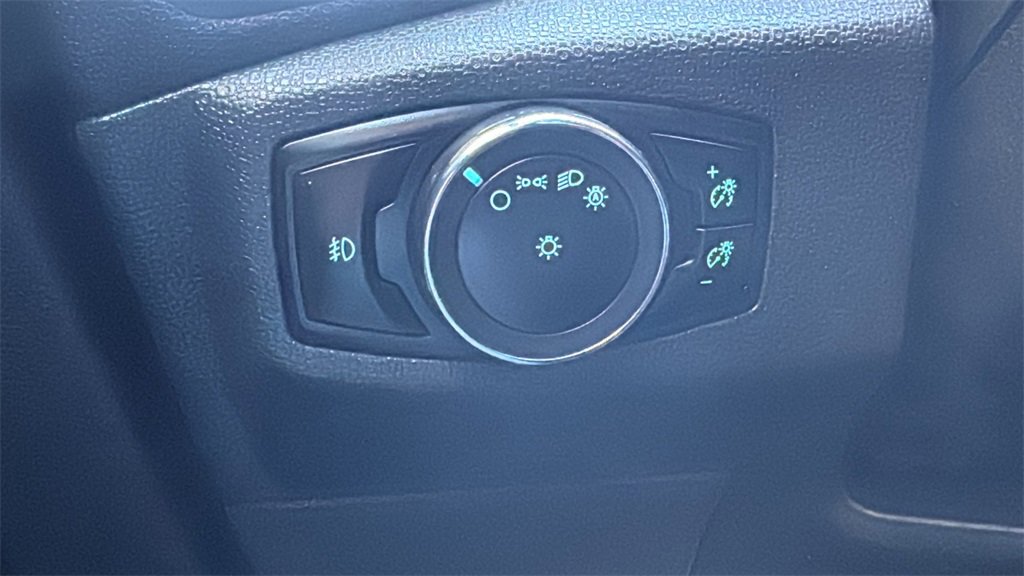 Certified 2018 Ford EcoSport SE image 17