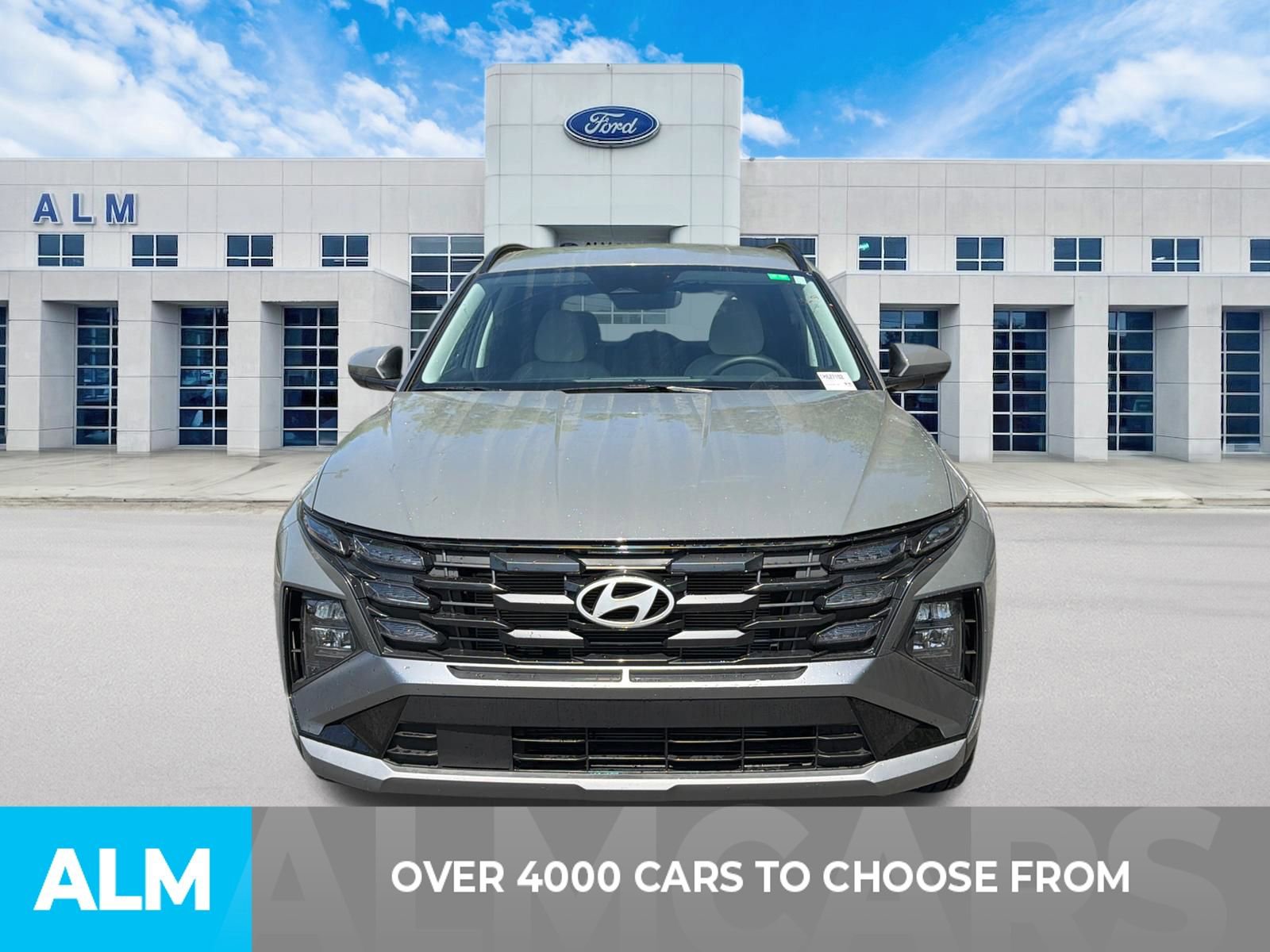 Used 2026 Hyundai Tucson SEL FWD image 2