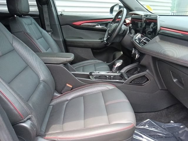Used 2024 Chevrolet TrailBlazer RS AWD/4WD image 34