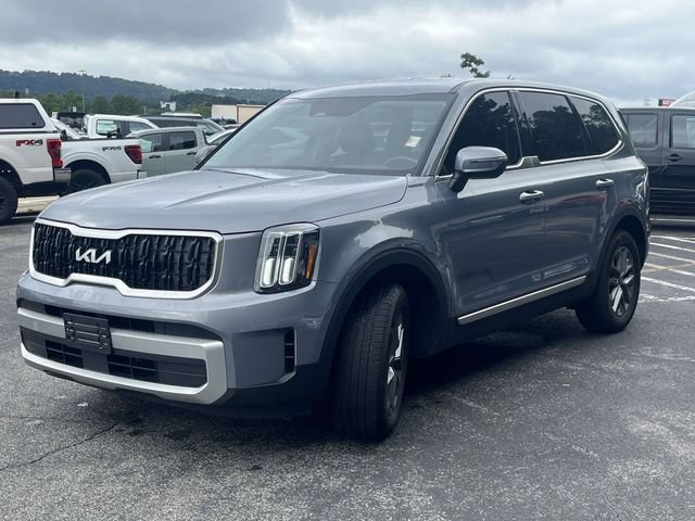Used 2023 Kia Telluride LX AWD/4WD image 8