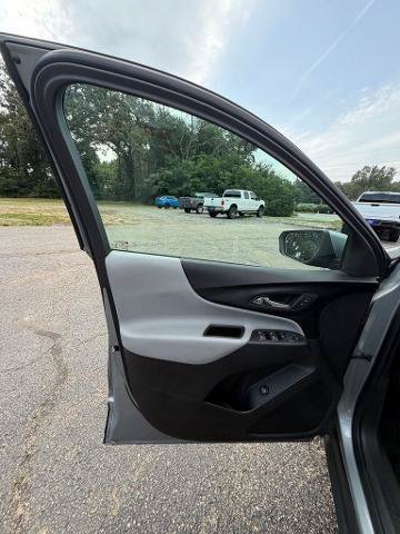 Used 2024 Chevrolet Equinox LT AWD/4WD image 9