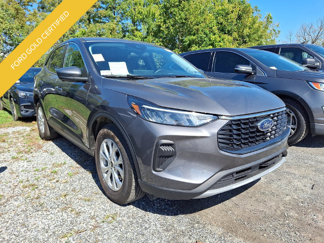 Certified 2023 Ford Escape Active w/ Tech Pack #2 AWD/4WD image 1