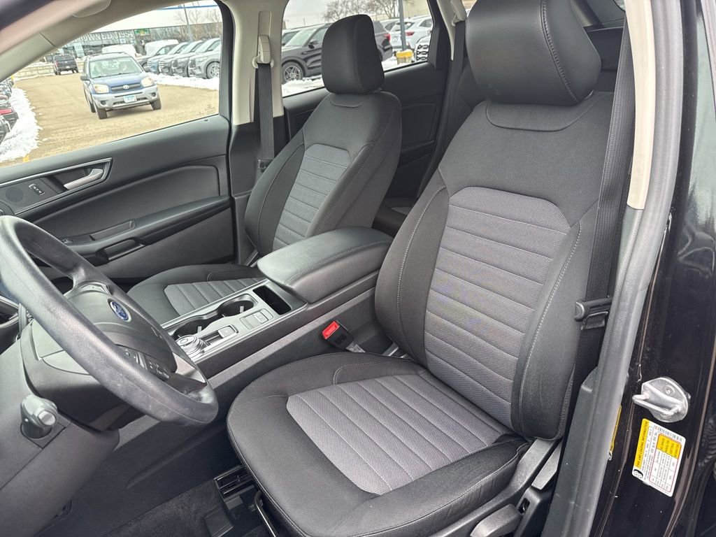 Certified 2021 Ford Edge SE image 25