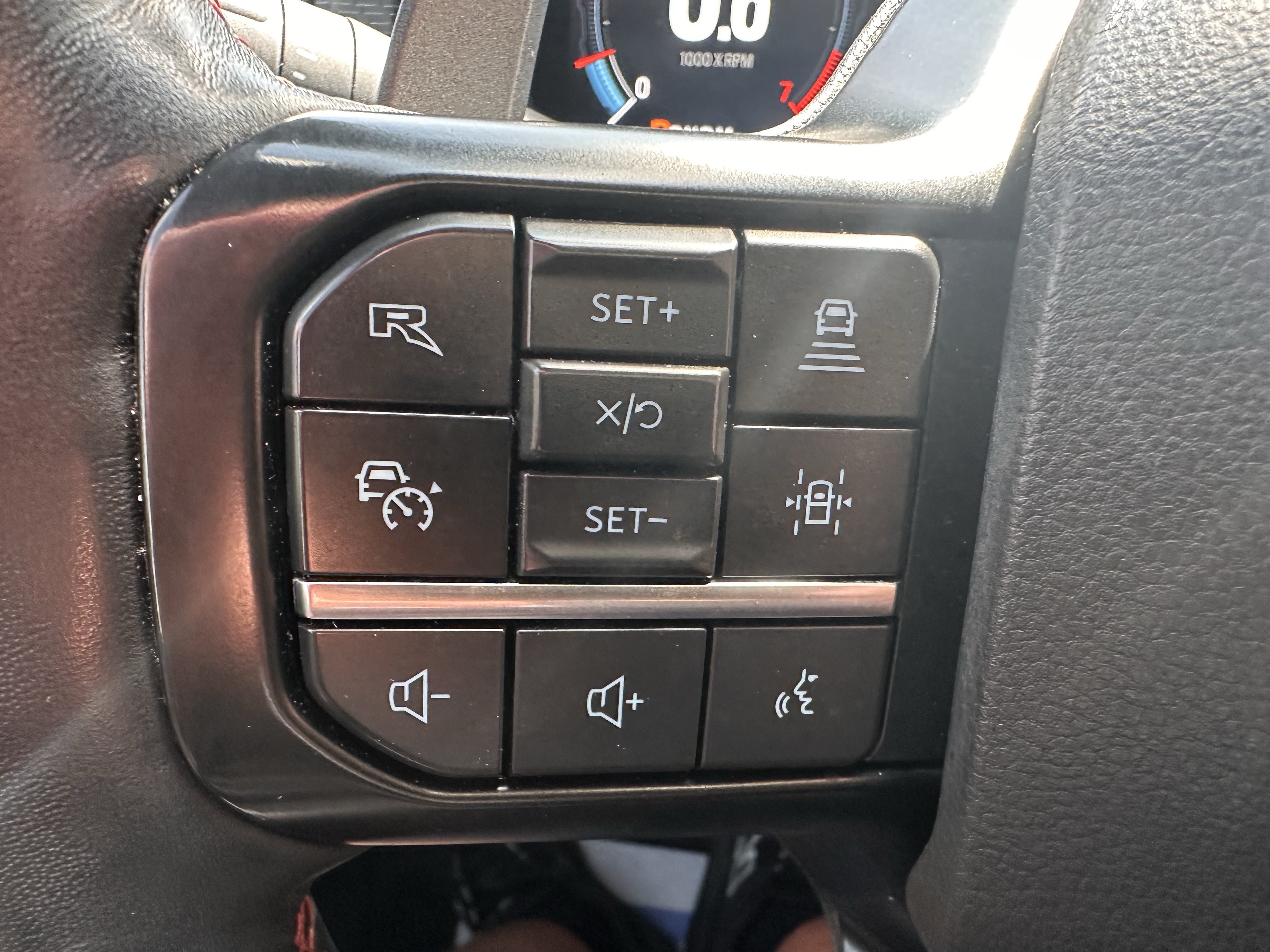 Certified 2023 Ford F150 Raptor w/ Raptor 37 Performance Package AWD/4WD image 23