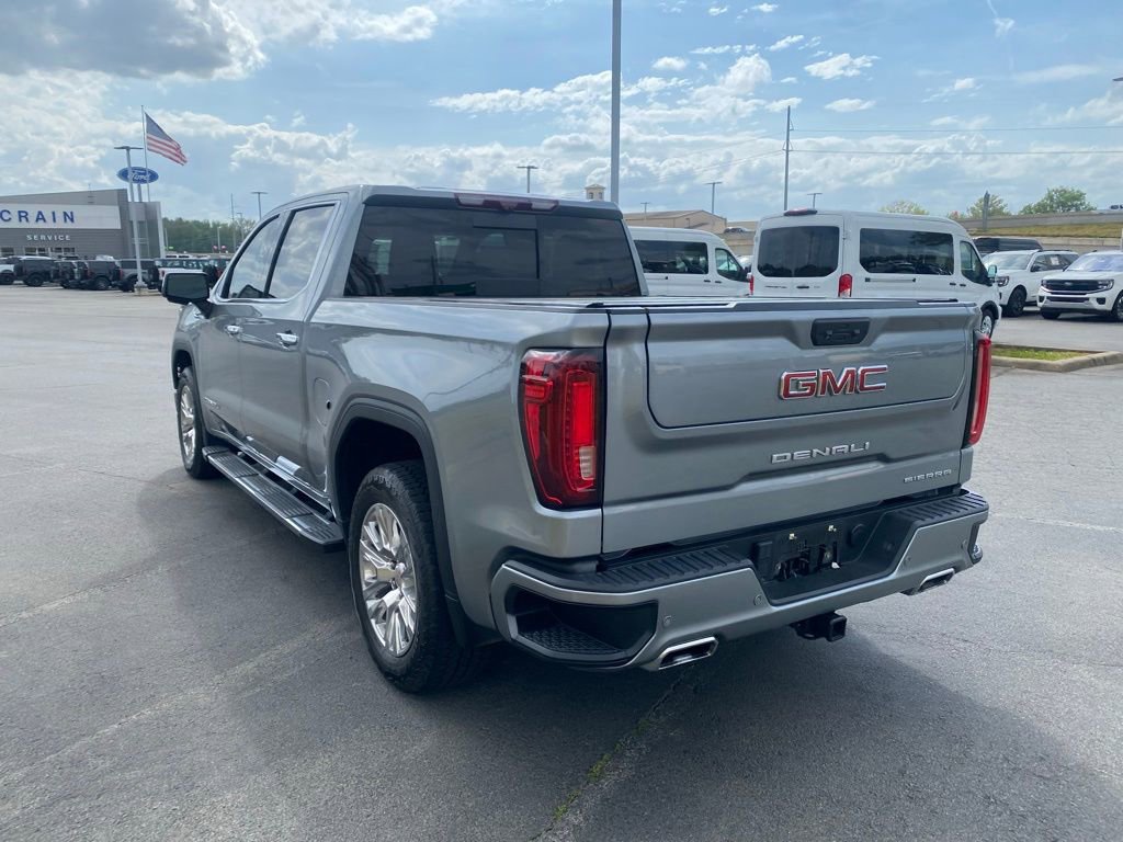 Used 2023 GMC Sierra 1500 Denali w/ Technology Package AWD/4WD image 5