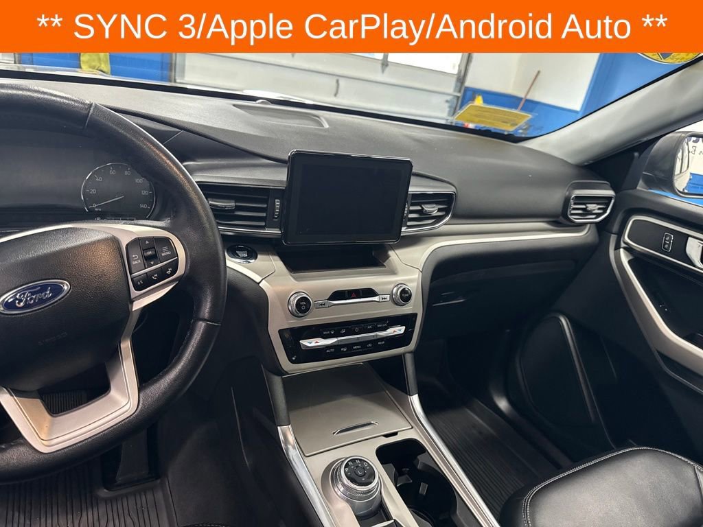 Certified 2022 Ford Explorer XLT w/ Equipment Group 202A image 16