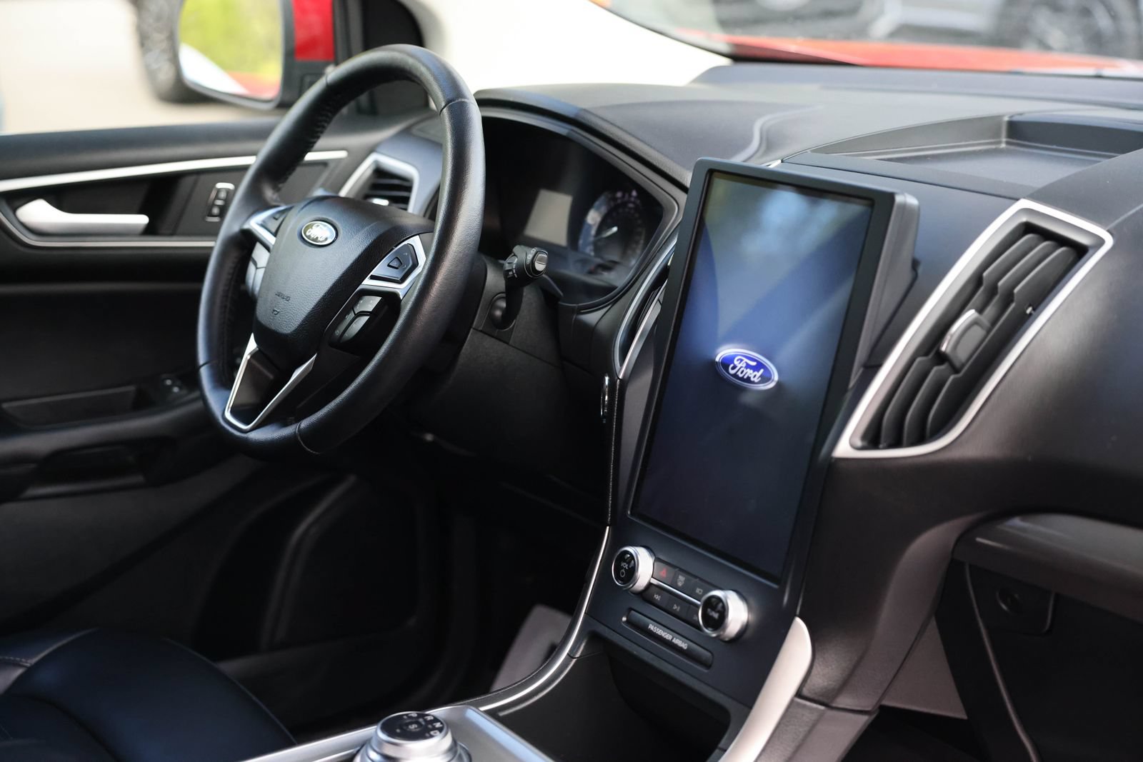 Certified 2023 Ford Edge SEL w/ Convenience Package AWD/4WD image 12