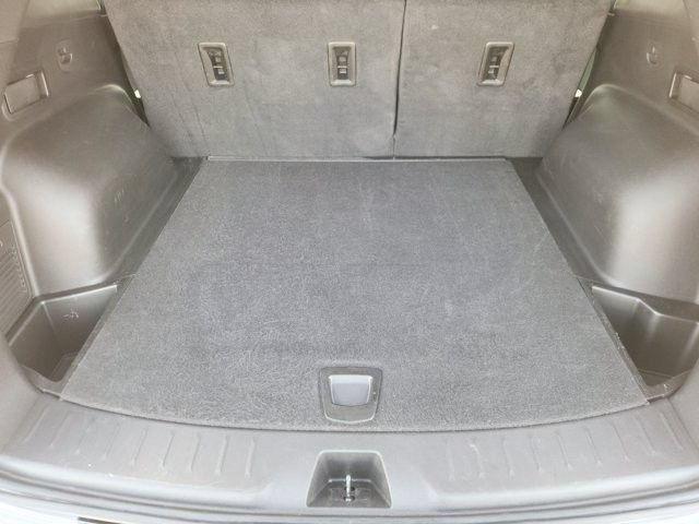 Used 2025 Chevrolet Blazer RS FWD image 33