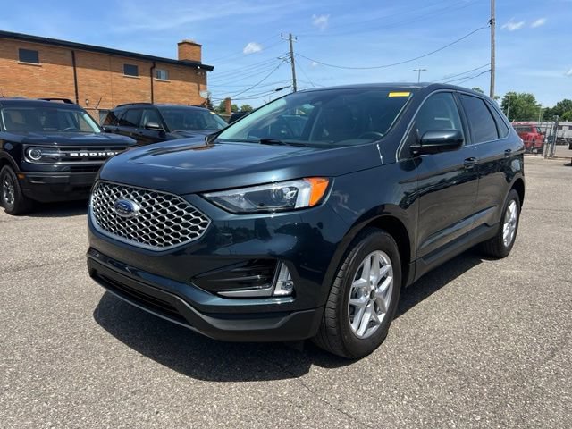 Certified 2024 Ford Edge SEL w/ Convenience Package AWD/4WD image 28