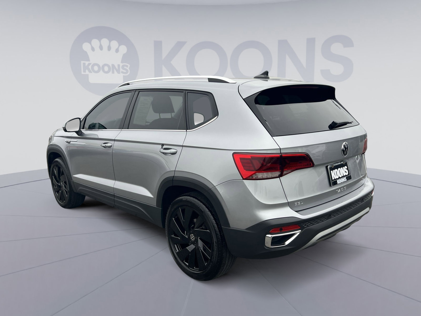 Used 2024 Volkswagen Taos SEL AWD/4WD image 8