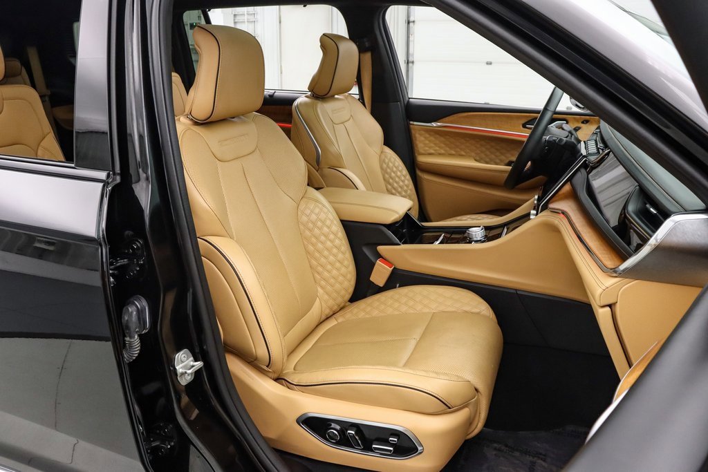 Used 2024 Jeep Grand Cherokee L Summit image 24