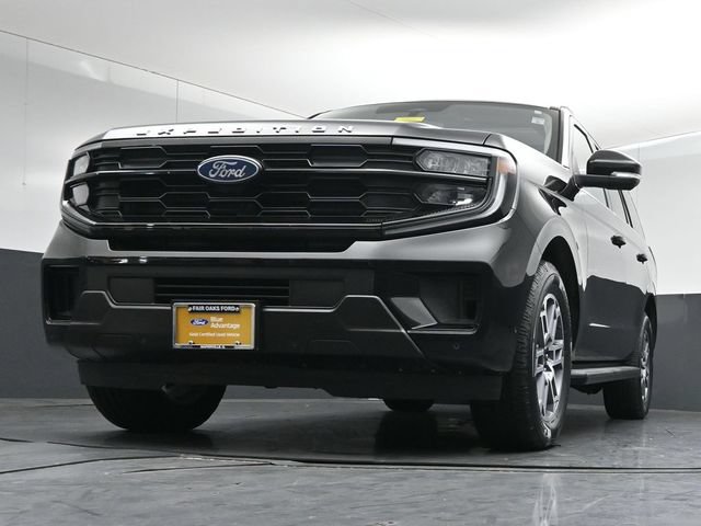 Certified 2025 Ford Expedition Active AWD/4WD image 40