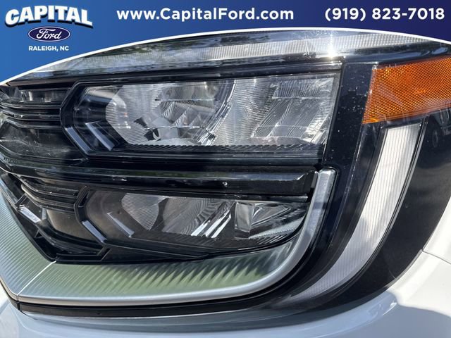 Certified 2025 Ford Expedition Max Platinum image 11