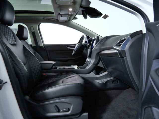Certified 2024 Ford Edge Titanium w/ Equipment Group 301A image 11
