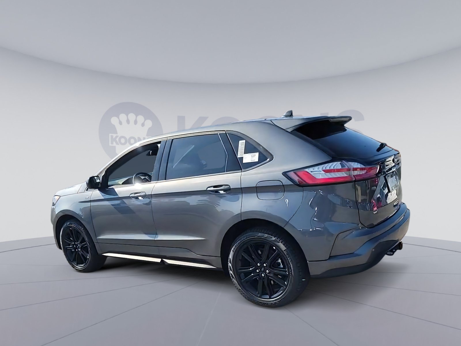 Certified 2024 Ford Edge ST-Line w/ Class II Trailer Tow Package AWD/4WD image 10