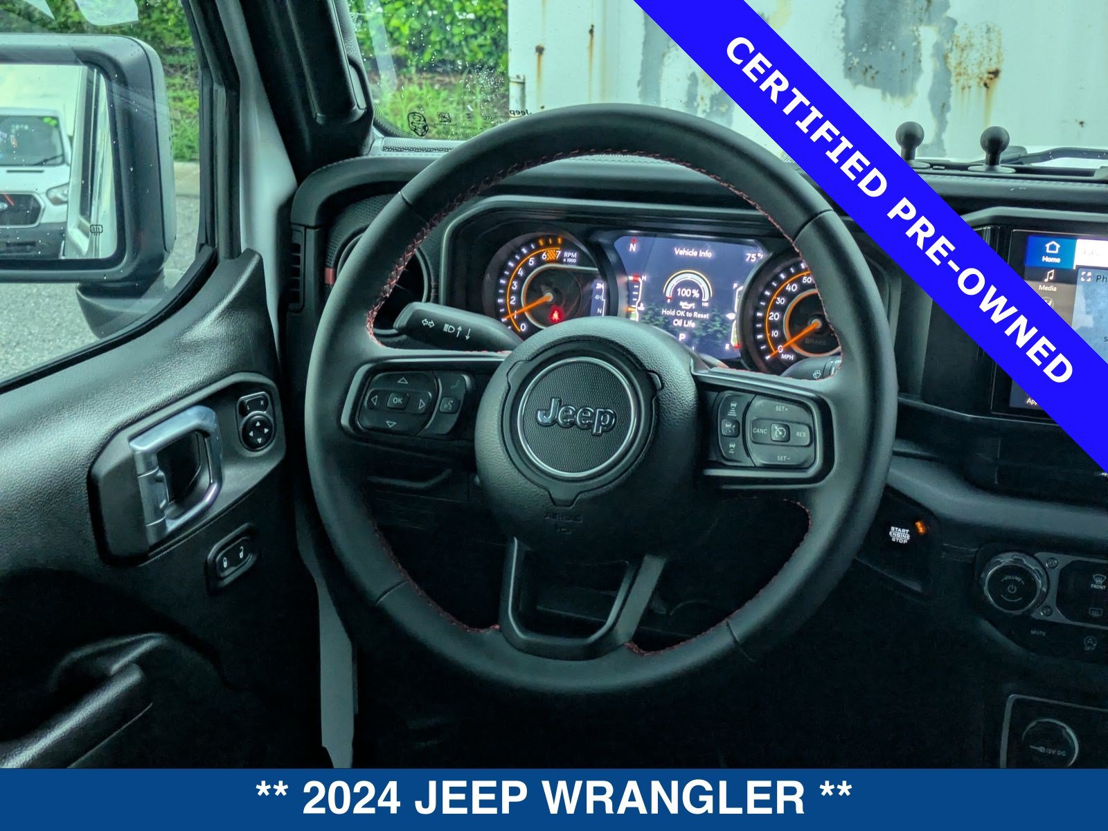 Used 2024 Jeep Wrangler Unlimited Rubicon AWD/4WD image 17
