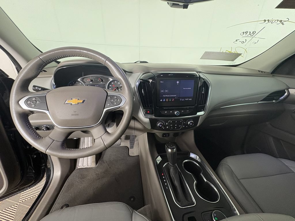 Used 2020 Chevrolet Traverse LT w/ LT Premium Package FWD image 7