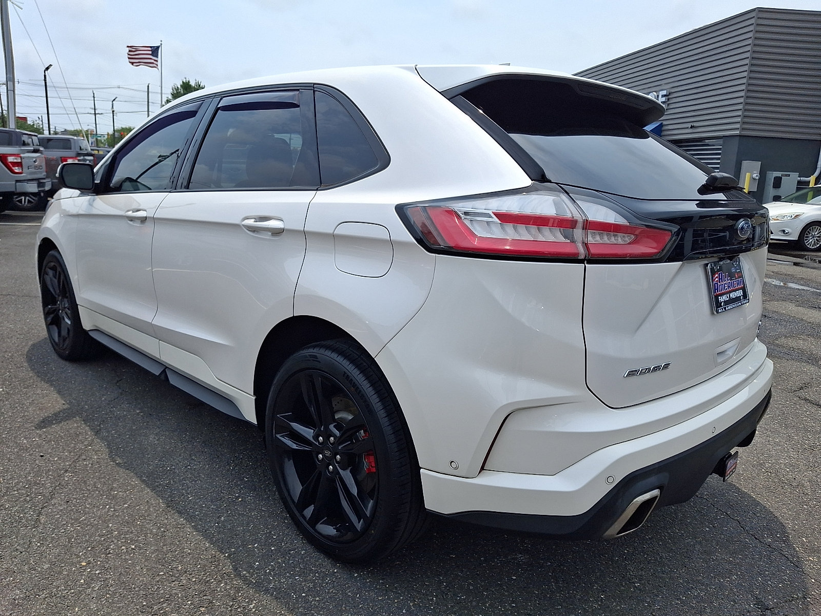 Certified 2019 Ford Edge ST w/ Equipment Group 401A AWD/4WD image 7