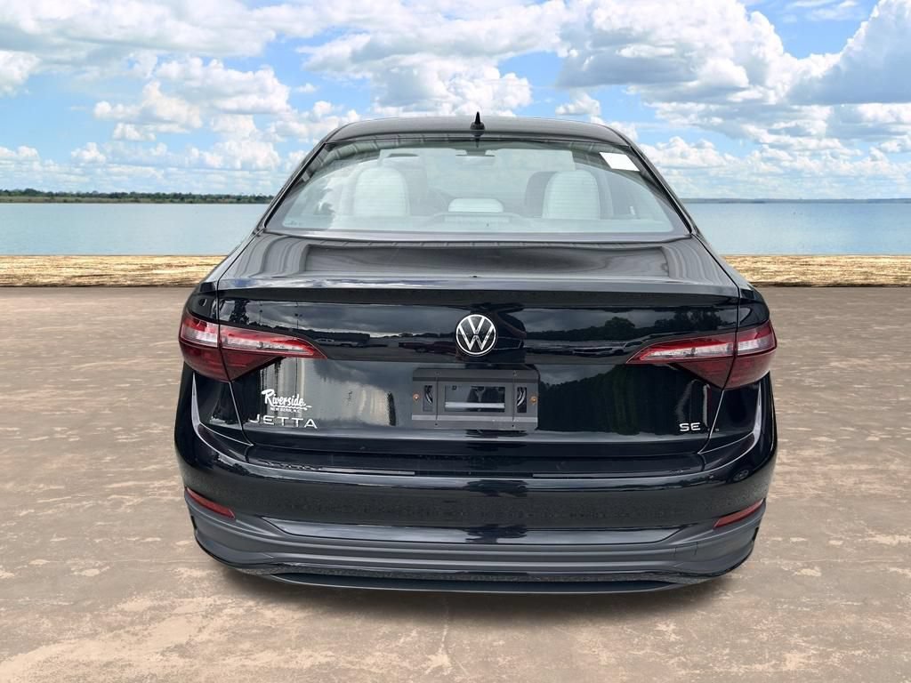 Used 2023 Volkswagen Jetta SE FWD image 8