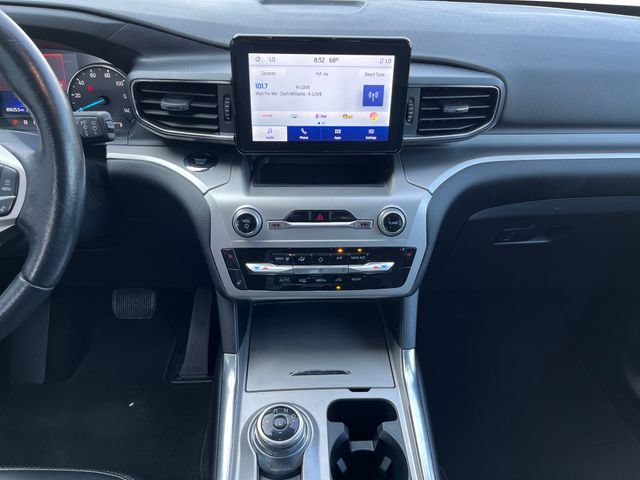 Certified 2022 Ford Explorer XLT w/ Equipment Group 202A AWD/4WD image 18