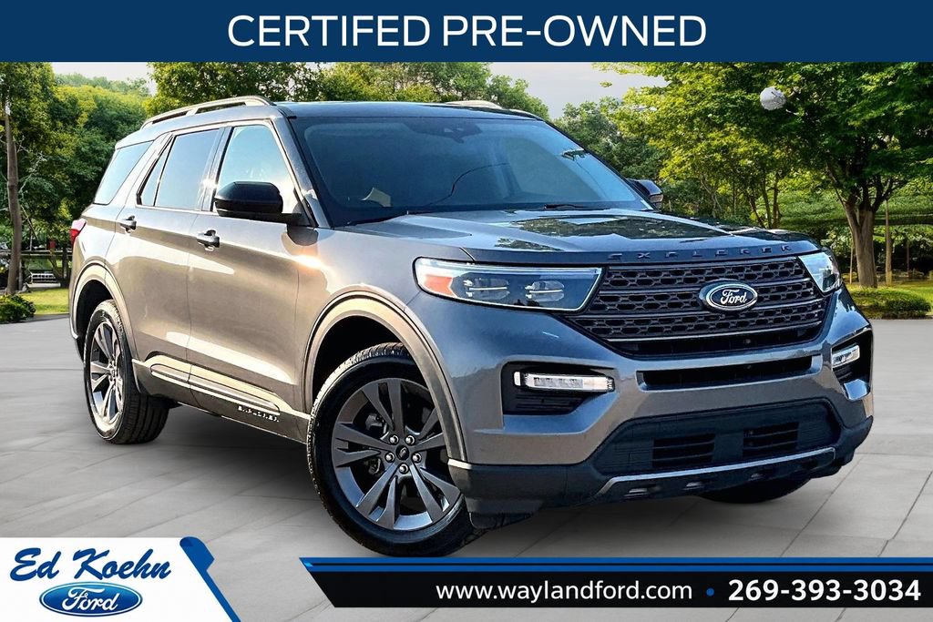 Certified 2023 Ford Explorer XLT w/ Equipment Group 202A AWD/4WD image 1