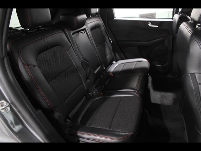 Certified 2025 Ford Escape ST-Line AWD/4WD image 17