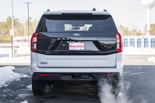 Certified 2025 Ford Expedition Active image 7