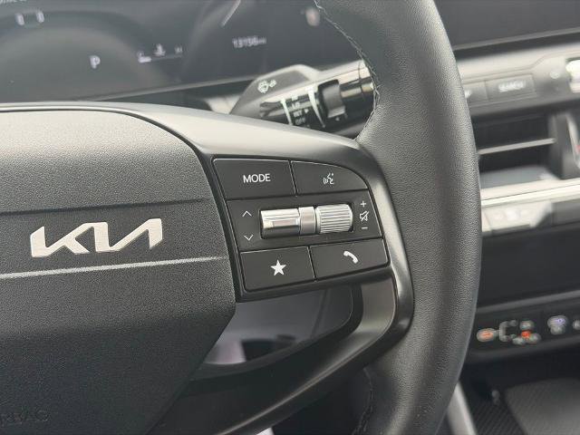 Used 2025 Kia K4 EX FWD image 17